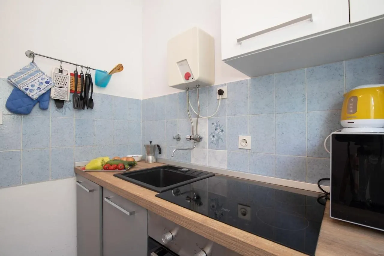 Guest house Apartments Brankica Vantacici Croatia