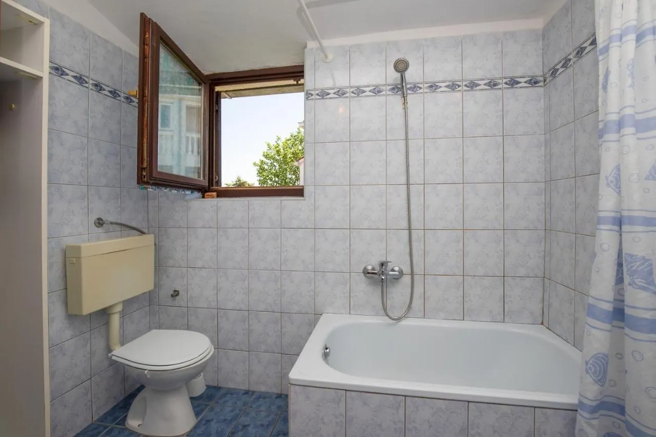Guest house Apartments Brankica Vantacici